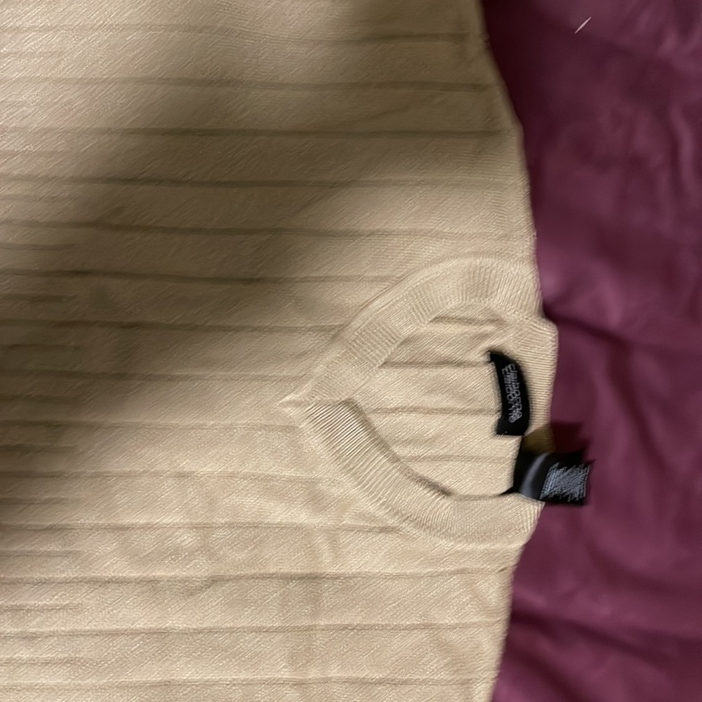 Sweater - Picture 6 of 6